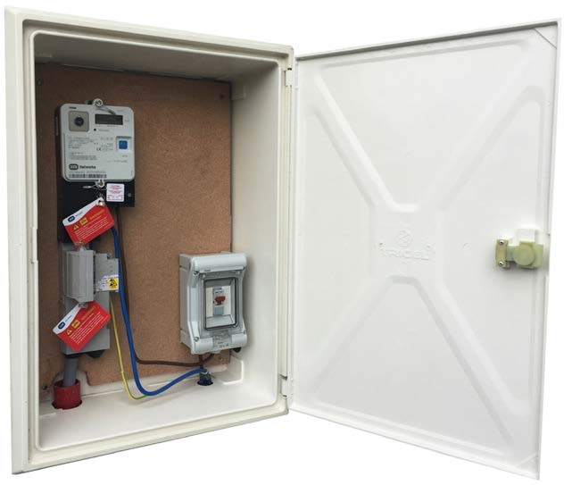 Internal components of pre-wired public lighting interface box