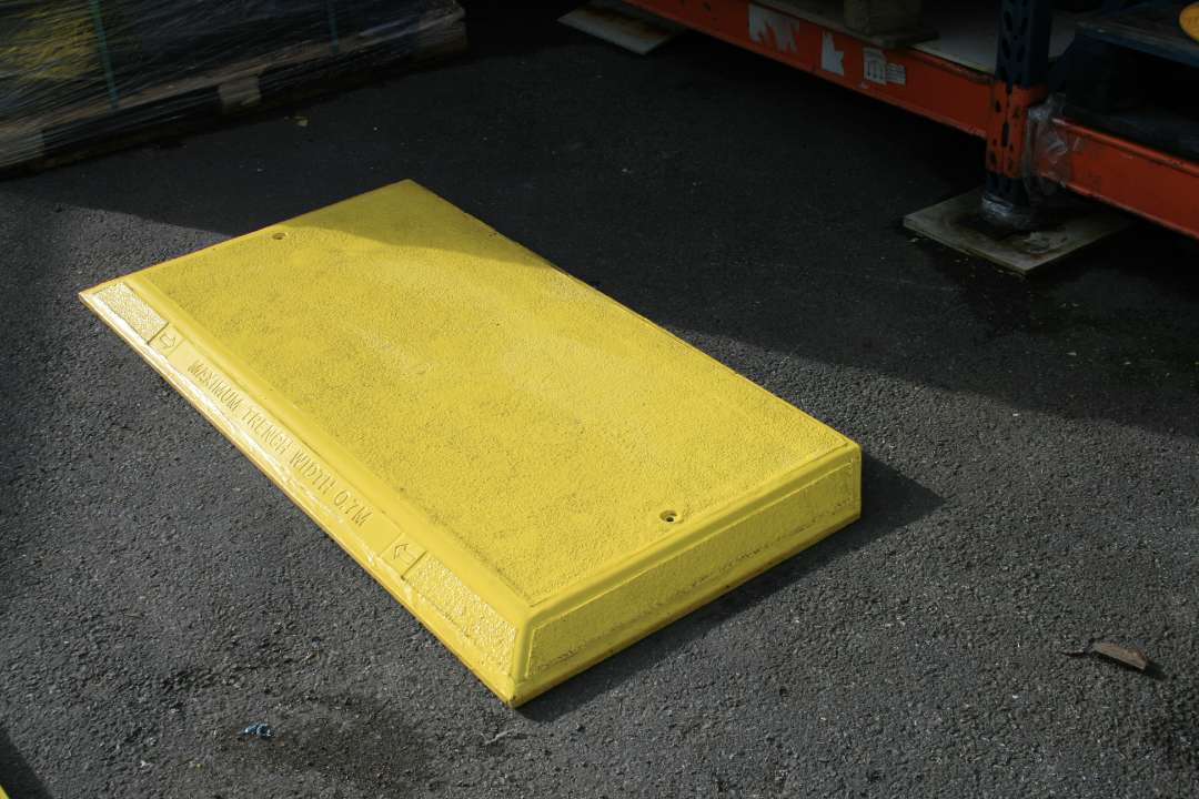 road safety road plate